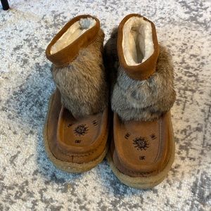 real rabbit fur moccasins size 7
